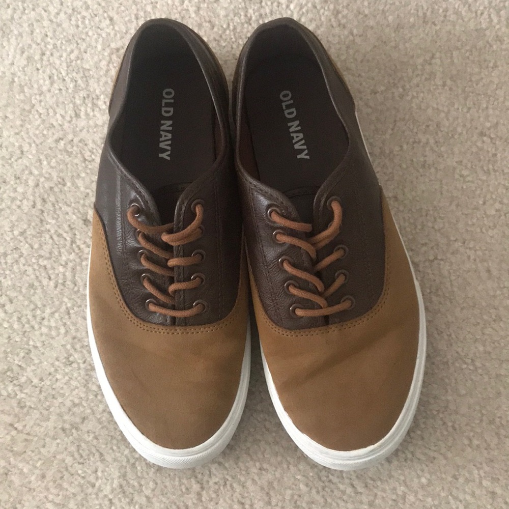 Men’s casual shoes